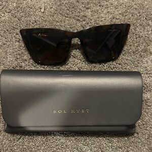 Sol Kyst leopard print Sunglasses